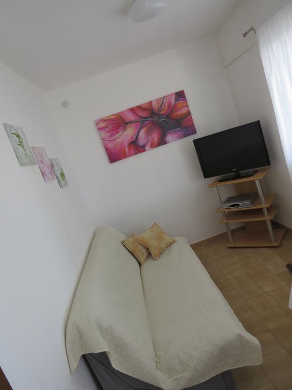 Apartments Lovric - 30 Meters To The Beach Trogir Eksteriør billede