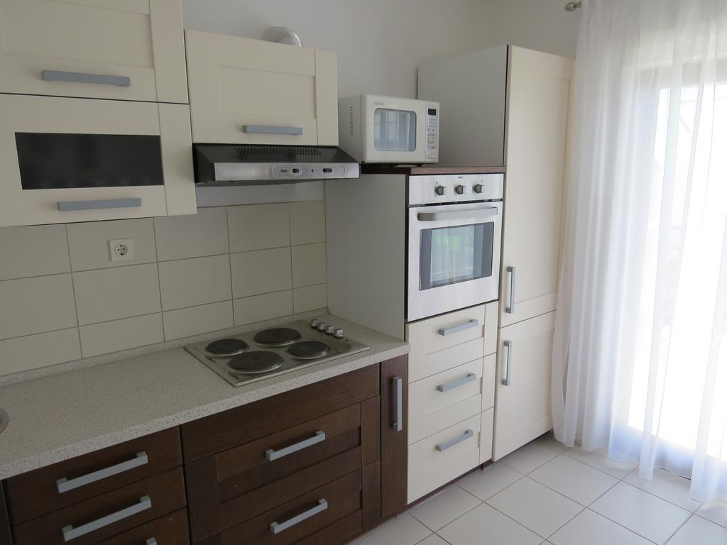 Apartments Lovric - 30 Meters To The Beach Trogir Eksteriør billede
