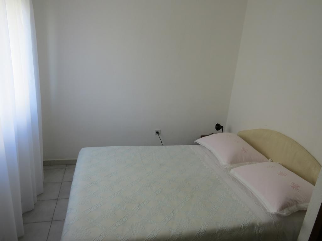 Apartments Lovric - 30 Meters To The Beach Trogir Eksteriør billede