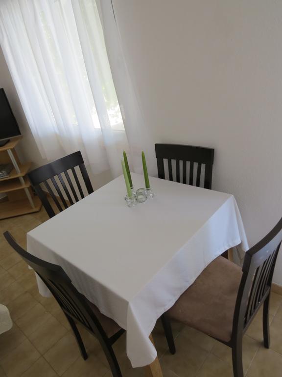 Apartments Lovric - 30 Meters To The Beach Trogir Eksteriør billede