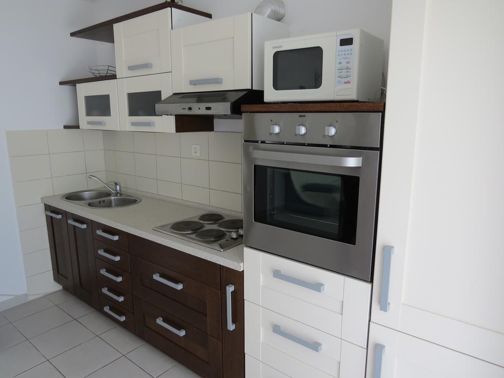 Apartments Lovric - 30 Meters To The Beach Trogir Eksteriør billede