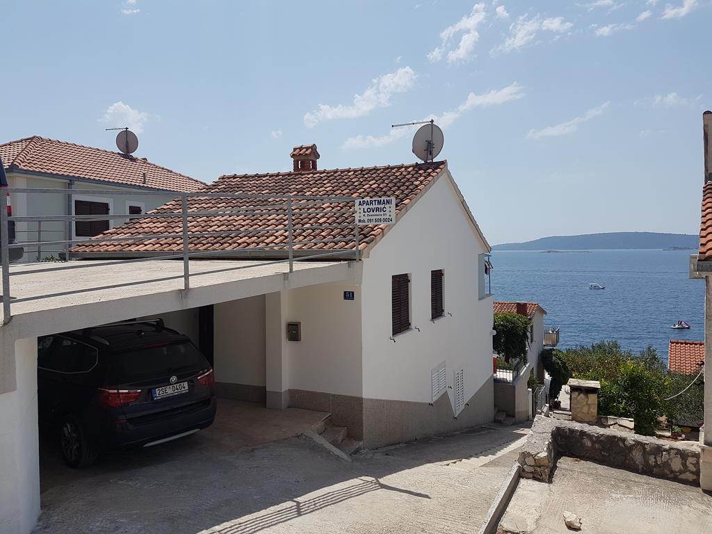 Apartments Lovric - 30 Meters To The Beach Trogir Eksteriør billede