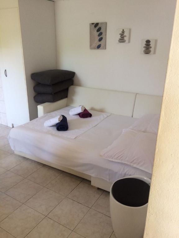 Apartments Lovric - 30 Meters To The Beach Trogir Eksteriør billede