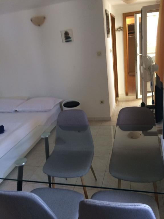 Apartments Lovric - 30 Meters To The Beach Trogir Eksteriør billede
