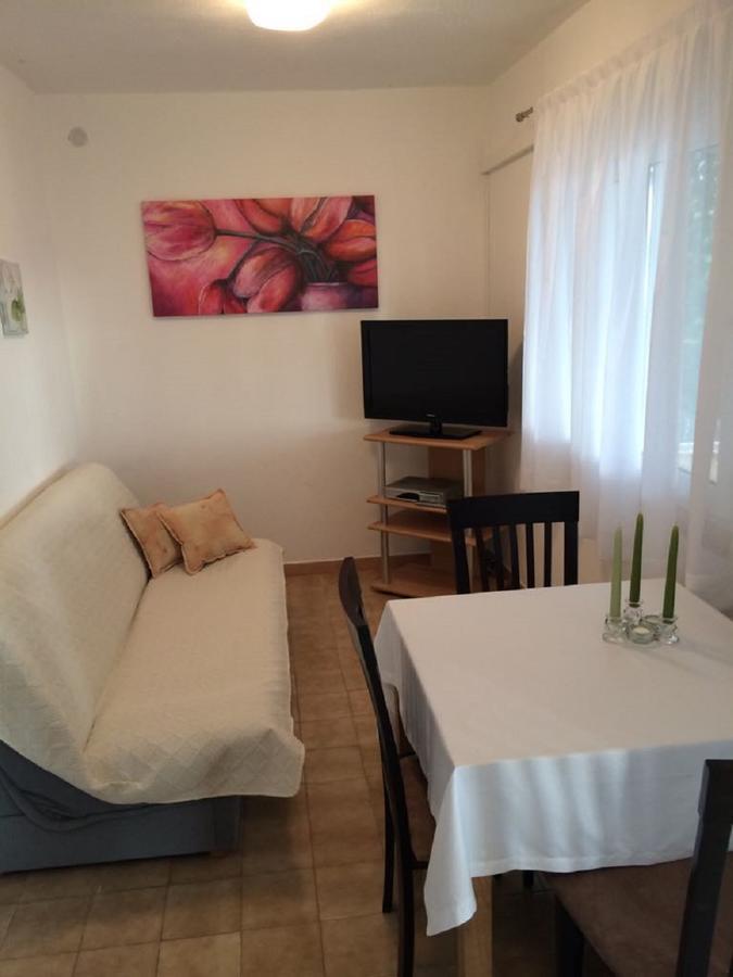 Apartments Lovric - 30 Meters To The Beach Trogir Eksteriør billede